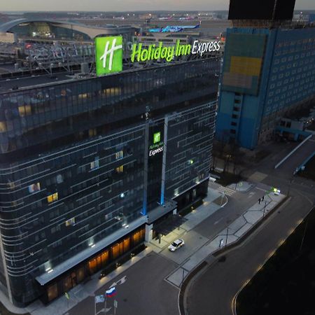 Holiday Inn Express Moscow - Sheremetyevo Airport, An Ihg Hotel Buitenkant foto