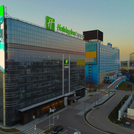 Holiday Inn Express Moscow - Sheremetyevo Airport, An Ihg Hotel Buitenkant foto